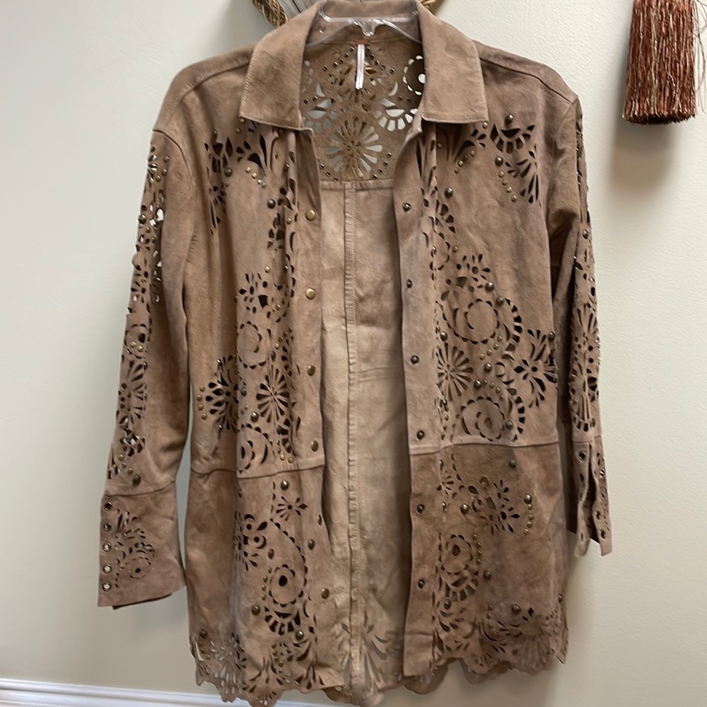 New Women’s Bali Star Studded Suede Top By Free People!!🔥🔥🔥 - Picture 5 of 13